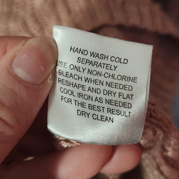 Juniors' Pink Republic Braided Raglan Sweater - Picture 6 of 7